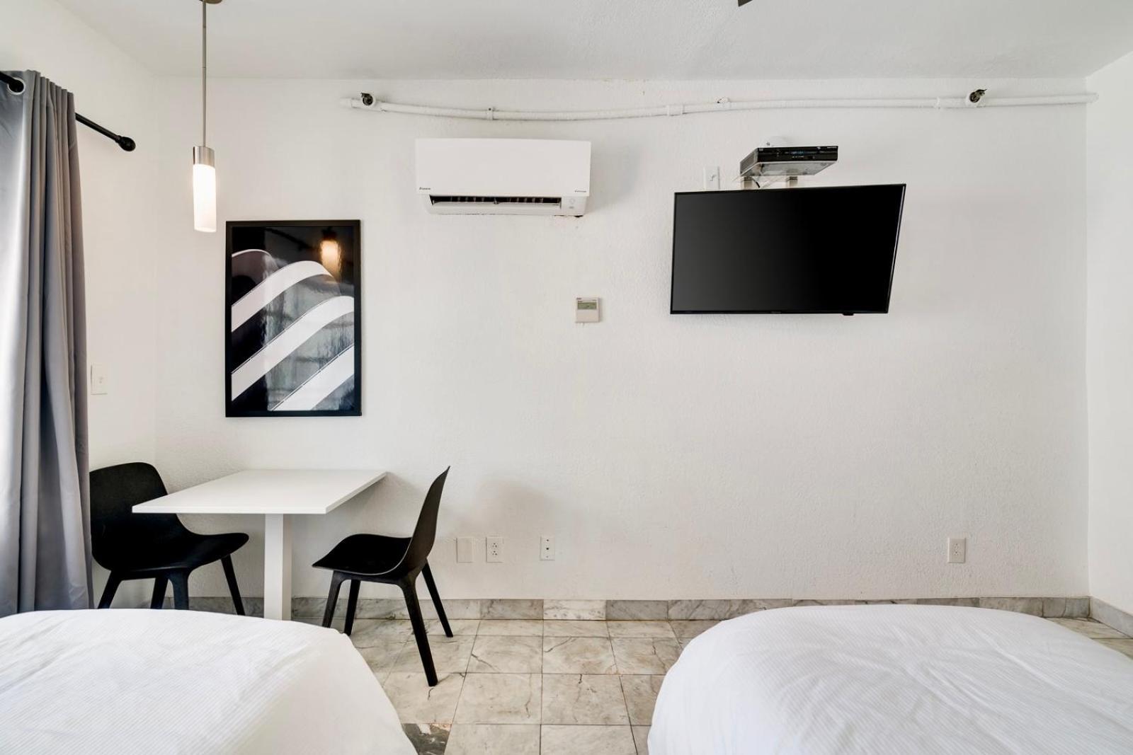 Appartamento Location By The ! Free Wifi - Tv - Amenities Miami Beach